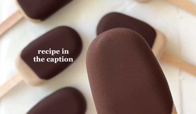 4-ingredient Healthy Banana Peanut Butter “Magnums”🤩